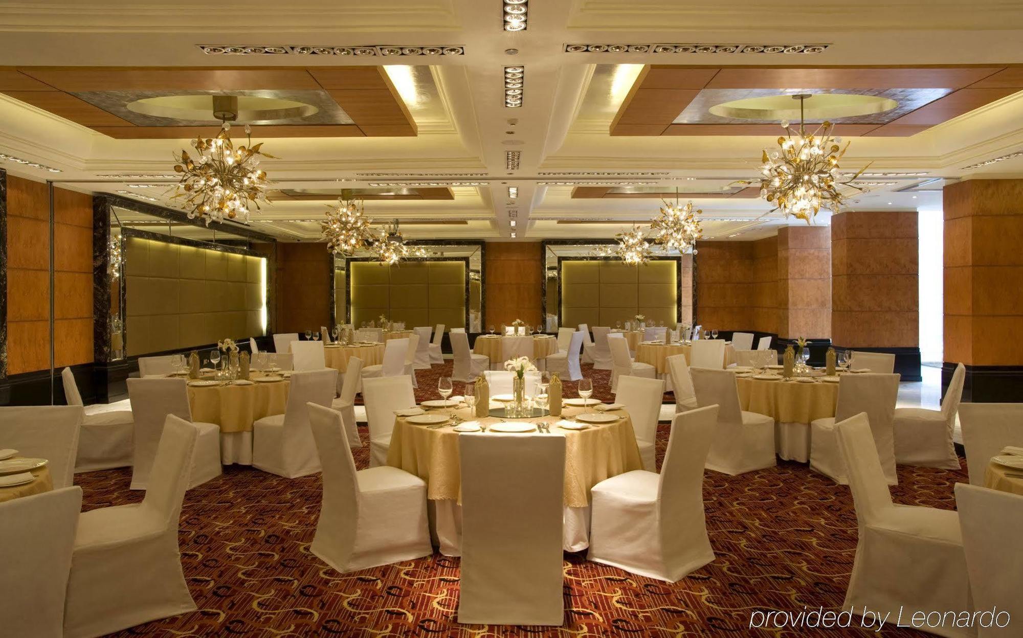 Taj Club House Hotel Chennai Restaurant foto
